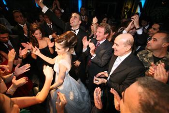 Kouchner Dancing Lebanon danse